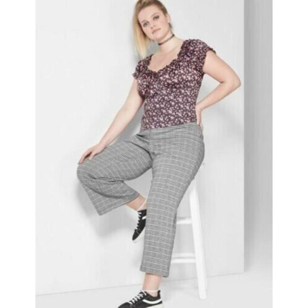 Wild Fable Women's Short Sleeve Off the‎ Shoulder Floral Tie Front Crop Top - 2X